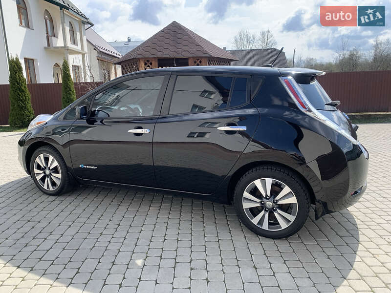 Хэтчбек Nissan Leaf 2015 в Богородчанах фото 2 Хэтчбек Nissan Leaf 2015 в Богородчанах