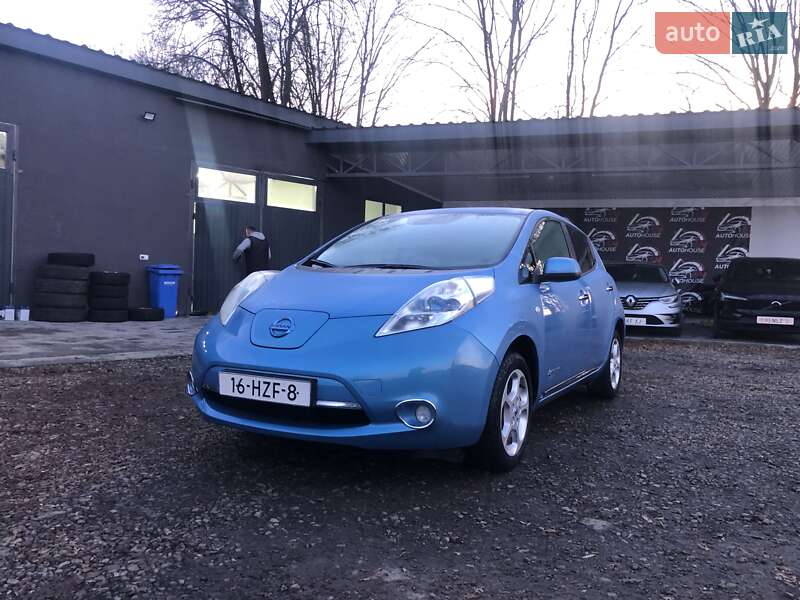 Хетчбек Nissan Leaf 2013 в Івано-Франківську