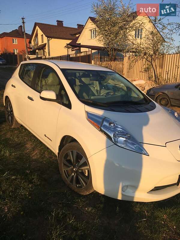 Хэтчбек Nissan Leaf 2016 в Хмельницком фото 5 Хэтчбек Nissan Leaf 2016 в Хмельницком