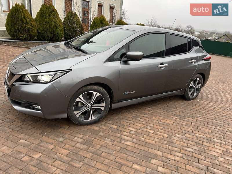 Хэтчбек Nissan Leaf 2019 в Черновцах