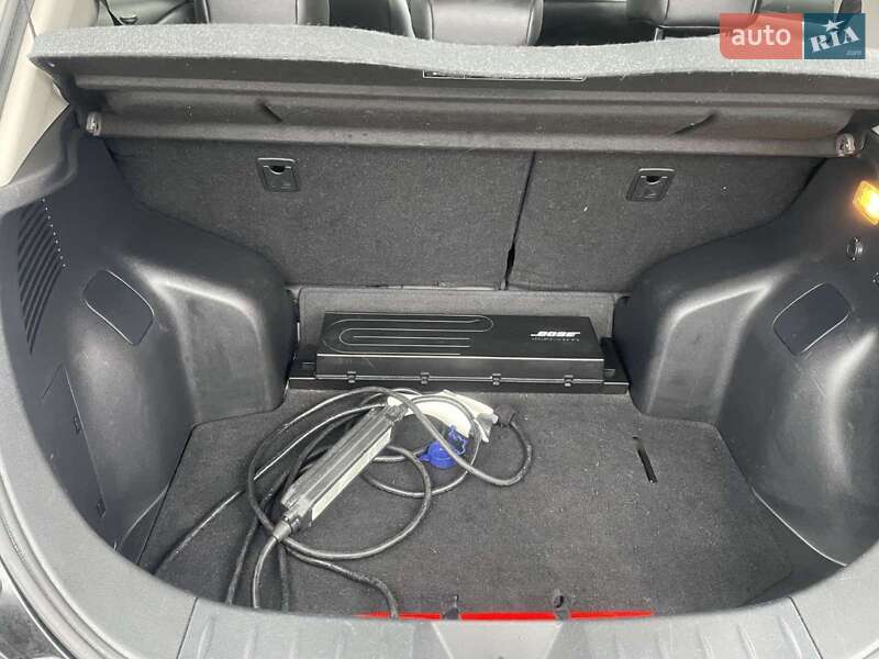 Хэтчбек Nissan Leaf 2013 в Киеве