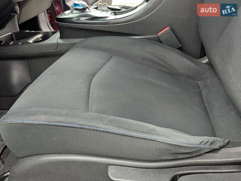 Хэтчбек Nissan Leaf 2014 в Дрогобыче