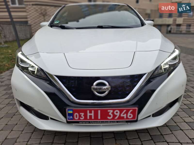 Хэтчбек Nissan Leaf 2020 в Черновцах