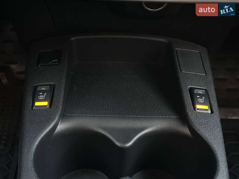 Хэтчбек Nissan Leaf 2013 в Киеве фото 17 Хэтчбек Nissan Leaf 2013 в Киеве