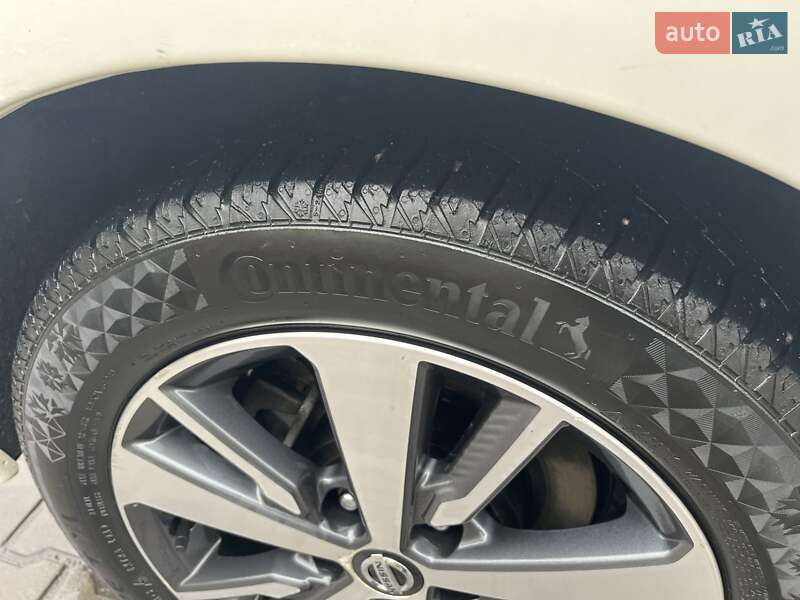 Хэтчбек Nissan Leaf 2019 в Виннице