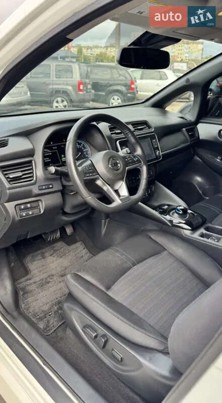 Хетчбек Nissan Leaf 2019 в Кропивницькому фото 10 Хетчбек Nissan Leaf 2019 в Кропивницькому