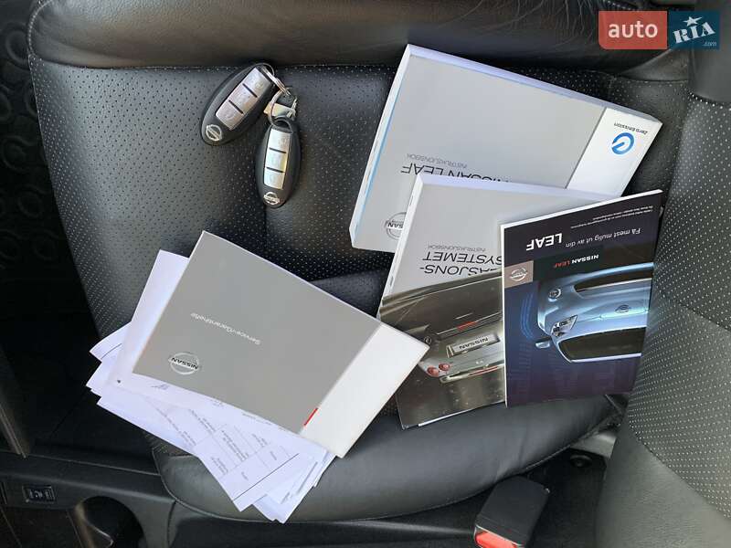 Хэтчбек Nissan Leaf 2014 в Виннице