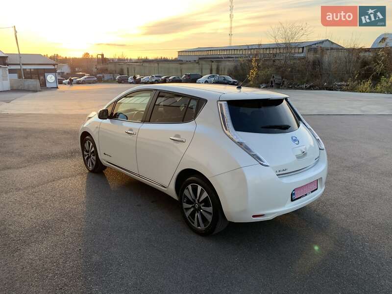 Хэтчбек Nissan Leaf 2014 в Виннице