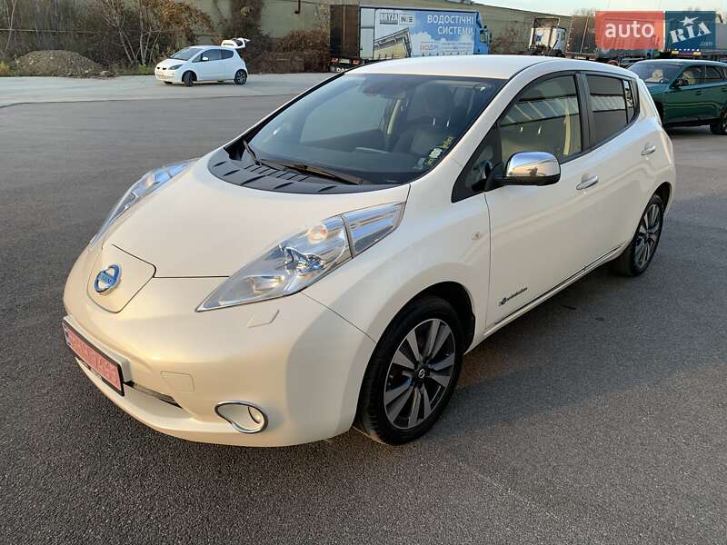 Хэтчбек Nissan Leaf 2014 в Виннице
