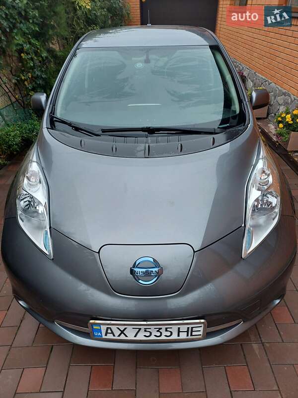 Хэтчбек Nissan Leaf 2015 в Харькове