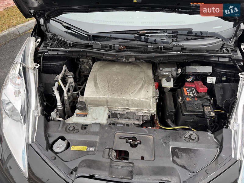 Хэтчбек Nissan Leaf 2017 в Виннице