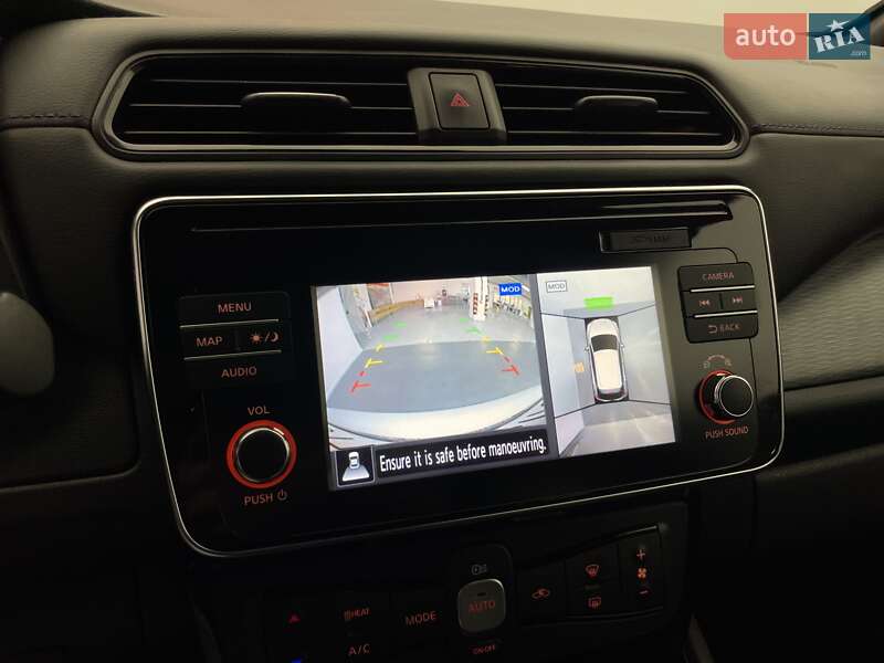 Хэтчбек Nissan Leaf 2018 в Киеве