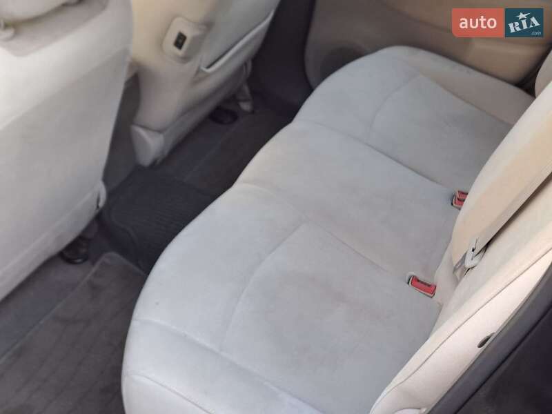 Хэтчбек Nissan Leaf 2011 в Одессе