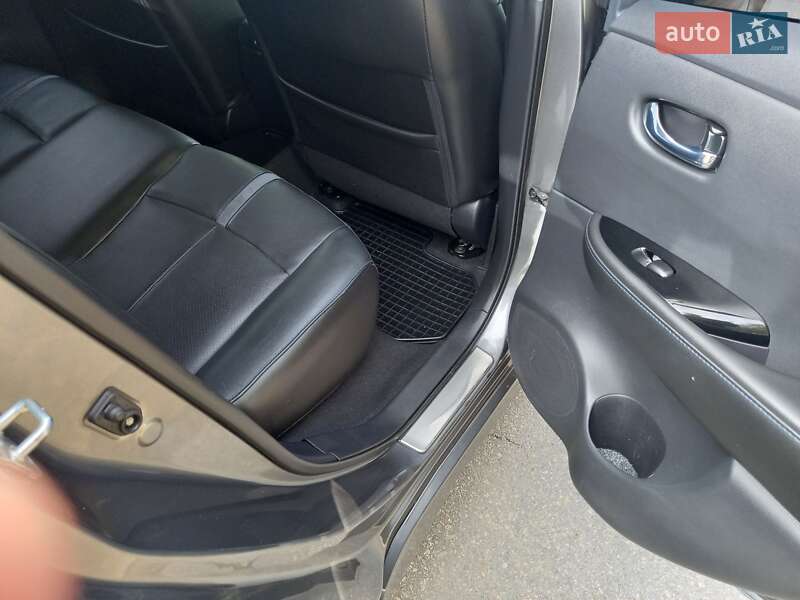 Хэтчбек Nissan Leaf 2019 в Кременчуге