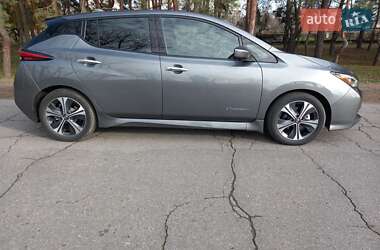 Хэтчбек Nissan Leaf 2019 в Кременчуге