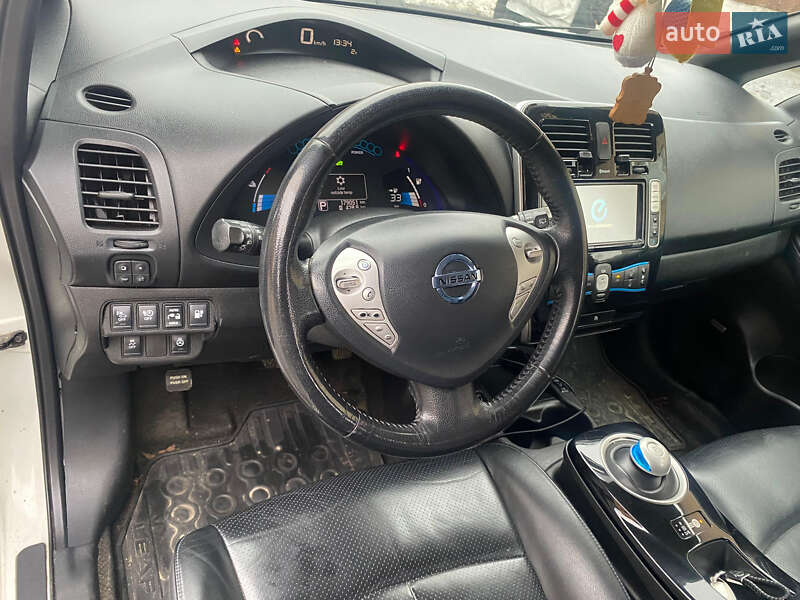 Хетчбек Nissan Leaf 2014 в Рівному