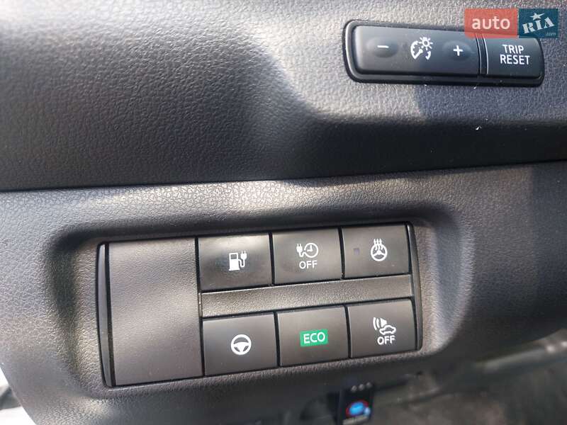 Хэтчбек Nissan Leaf 2018 в Днепре