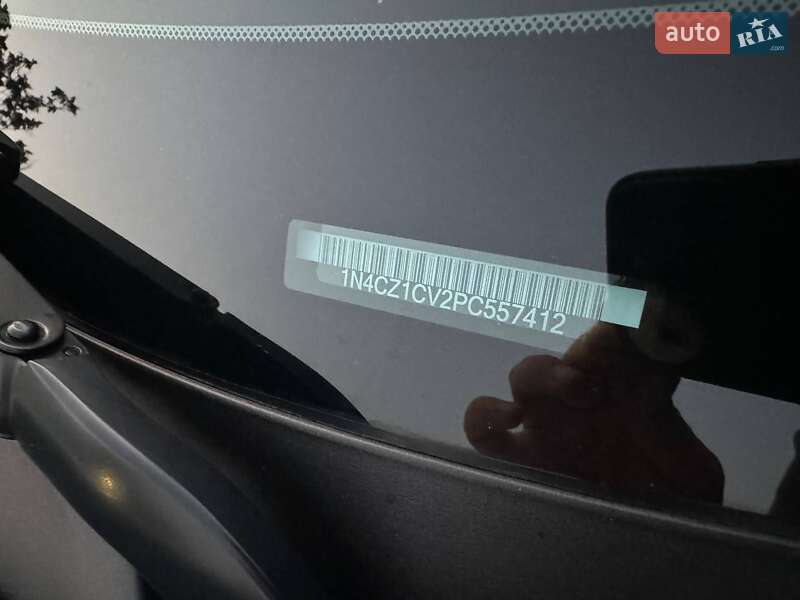 Хетчбек Nissan Leaf 2023 в Дніпрі