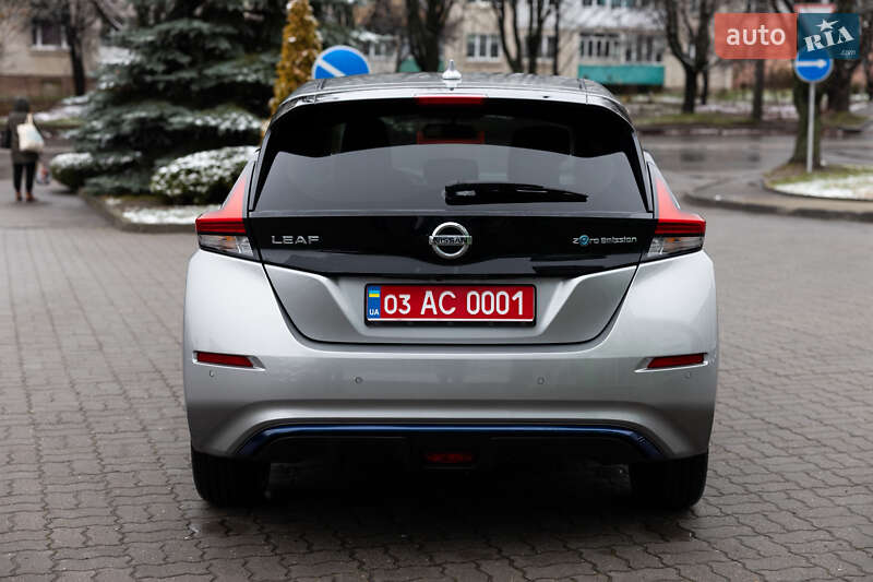 Хэтчбек Nissan Leaf 2022 в Луцке