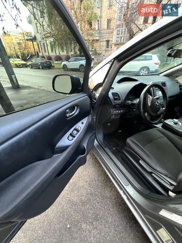 Хетчбек Nissan Leaf 2014 в Києві фото 14 Хетчбек Nissan Leaf 2014 в Києві