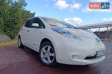 Хэтчбек Nissan Leaf 2015 в Ровно