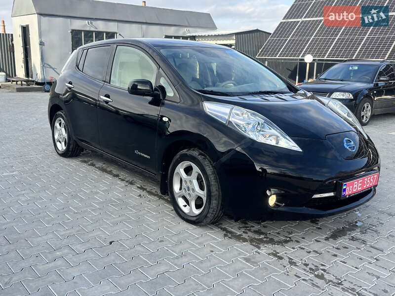 Хетчбек Nissan Leaf 2012 в Володимирі фото 9 Хетчбек Nissan Leaf 2012 в Володимирі
