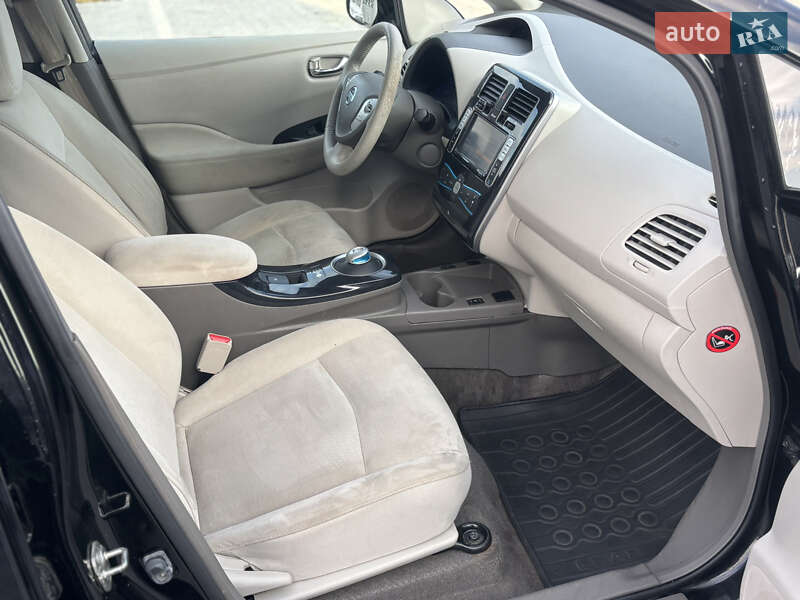 Хетчбек Nissan Leaf 2012 в Володимирі фото 22 Хетчбек Nissan Leaf 2012 в Володимирі