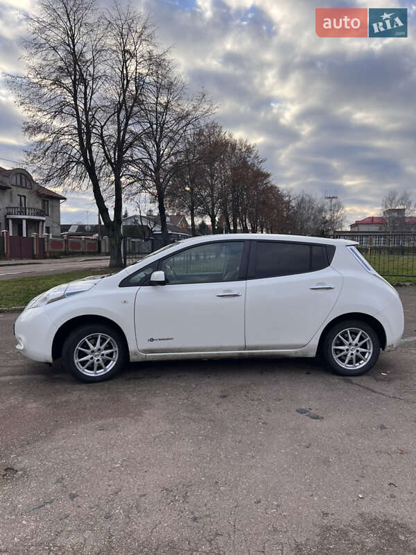 Хэтчбек Nissan Leaf 2015 в Житомире фото 6 Хэтчбек Nissan Leaf 2015 в Житомире