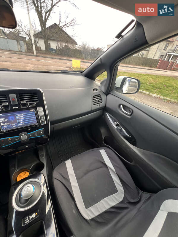 Хэтчбек Nissan Leaf 2015 в Житомире фото 12 Хэтчбек Nissan Leaf 2015 в Житомире