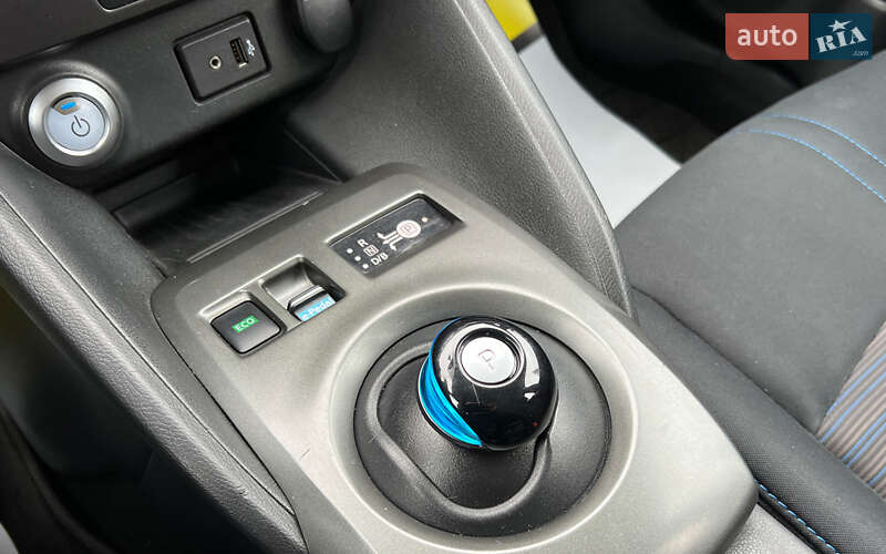 Хэтчбек Nissan Leaf 2019 в Львове