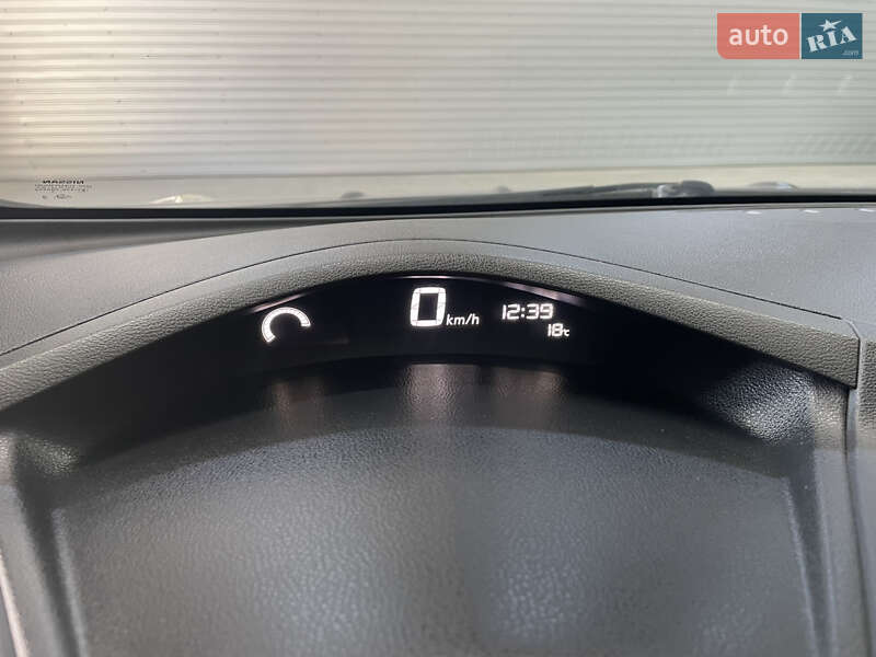 Хэтчбек Nissan Leaf 2013 в Стрые