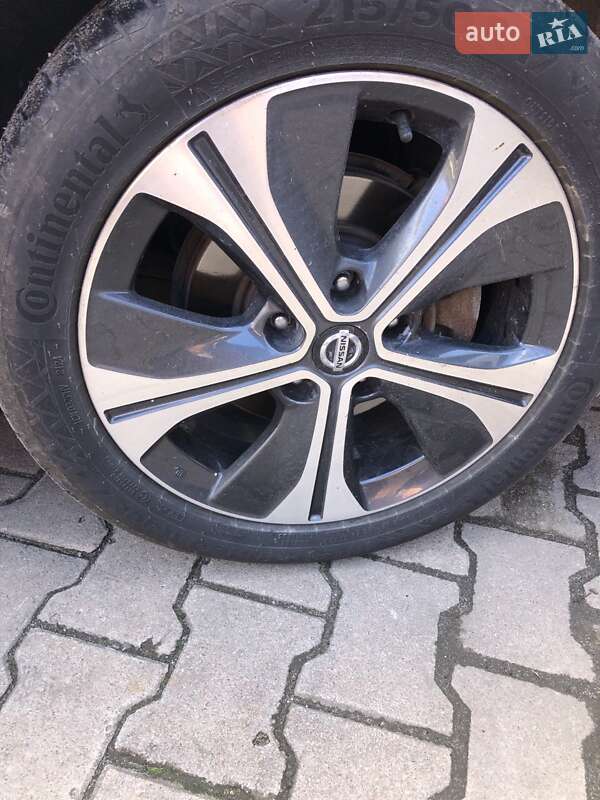 Хэтчбек Nissan Leaf 2021 в Звягеле