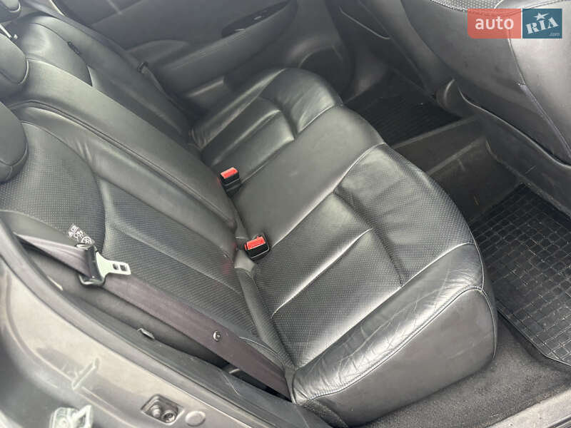 Хетчбек Nissan Leaf 2013 в Володимирі