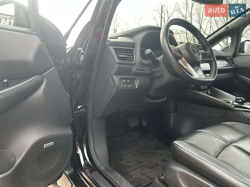 Хэтчбек Nissan Leaf 2018 в Первомайске