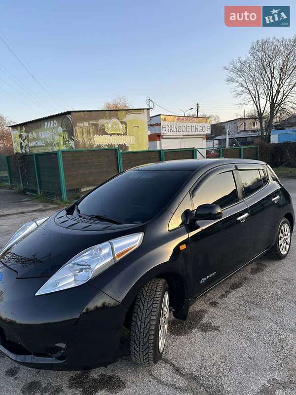 Хэтчбек Nissan Leaf 2015 в Харькове