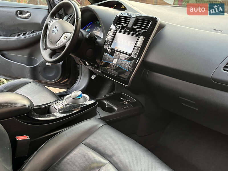 Хетчбек Nissan Leaf 2016 в Полтаві