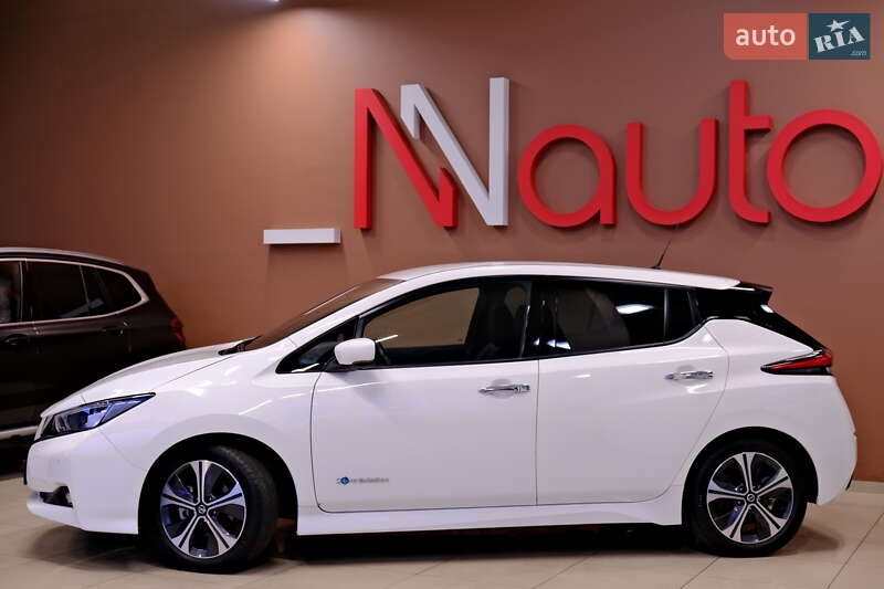 Хетчбек Nissan Leaf 2019 в Одесі