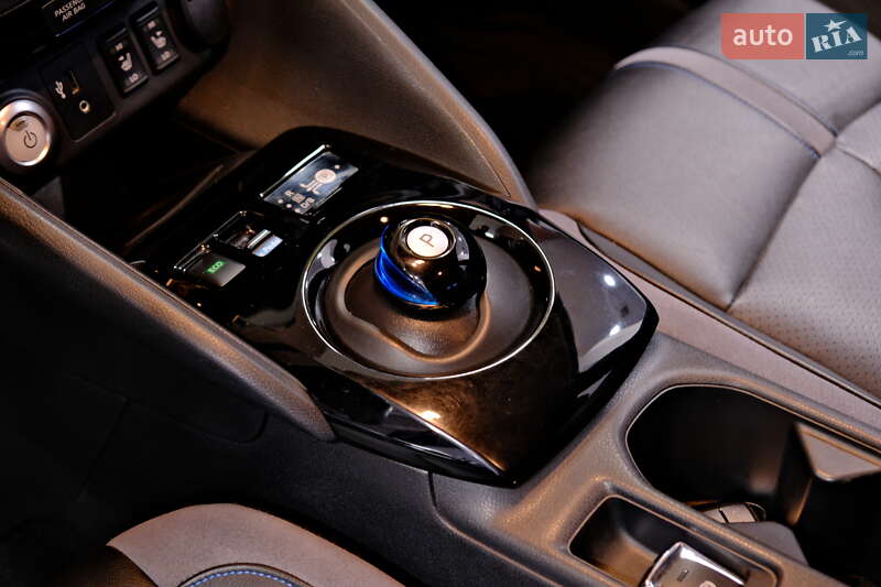 Хетчбек Nissan Leaf 2019 в Одесі