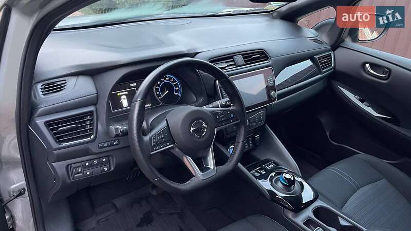 Хетчбек Nissan Leaf 2021 в Києві фото 19 Хетчбек Nissan Leaf 2021 в Києві