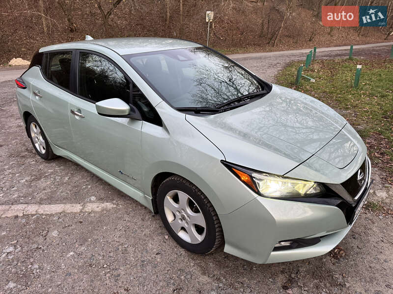 Хэтчбек Nissan Leaf 2018 в Киеве фото 33 Хэтчбек Nissan Leaf 2018 в Киеве