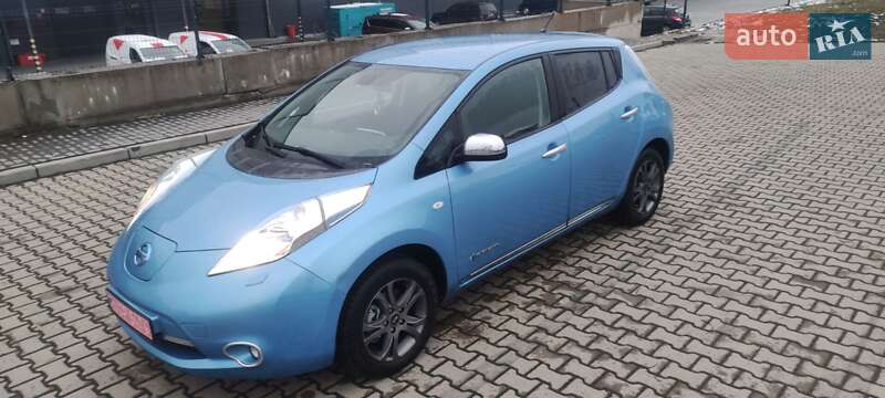Хэтчбек Nissan Leaf 2012 в Ивано-Франковске