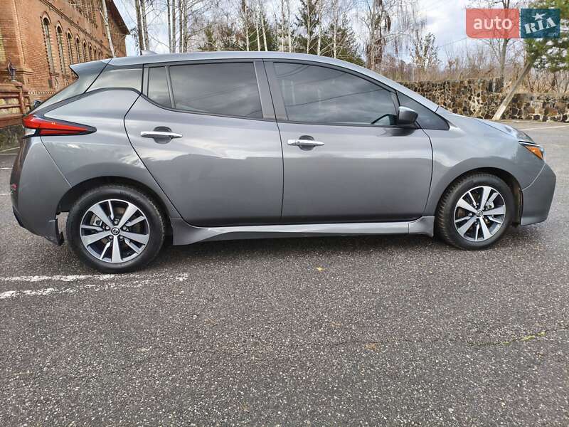 Хетчбек Nissan Leaf 2021 в Вінниці