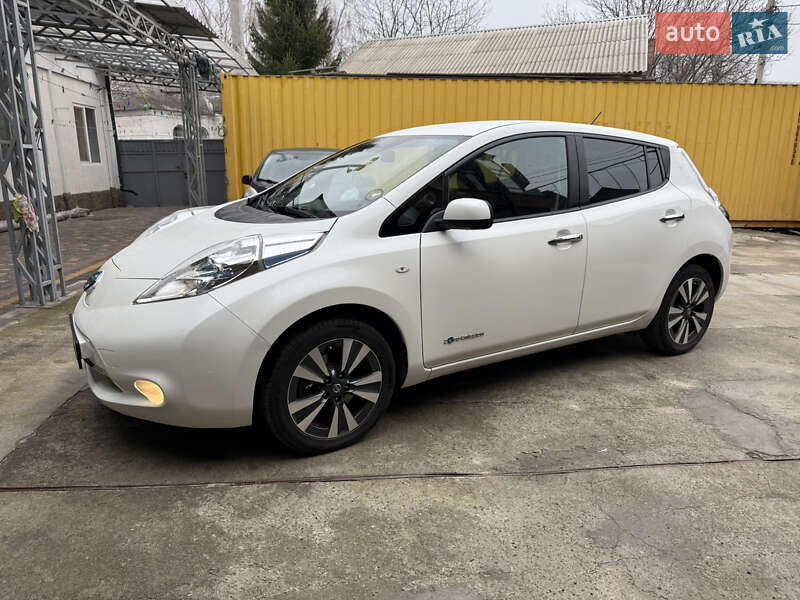 Nissan Leaf 2015