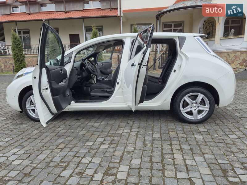 Хетчбек Nissan Leaf 2015 в Золочеві фото 25 Хетчбек Nissan Leaf 2015 в Золочеві