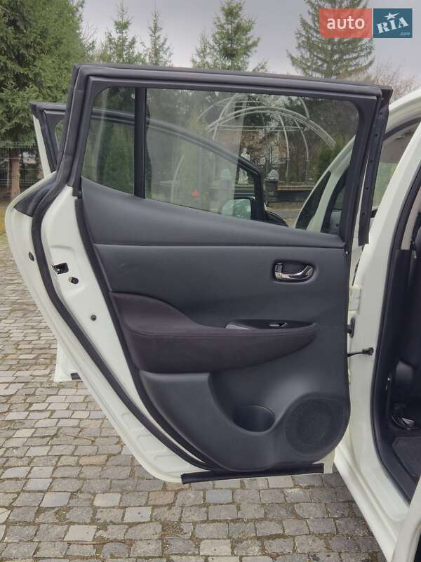 Хетчбек Nissan Leaf 2015 в Золочеві фото 29 Хетчбек Nissan Leaf 2015 в Золочеві