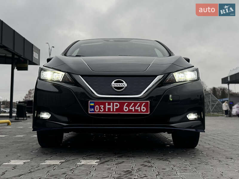 Хэтчбек Nissan Leaf 2021 в Владимире