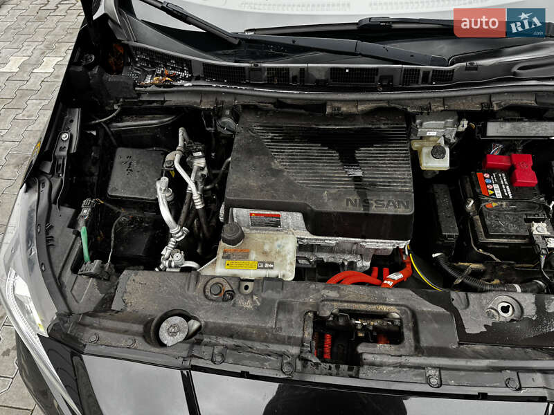 Хэтчбек Nissan Leaf 2021 в Владимире