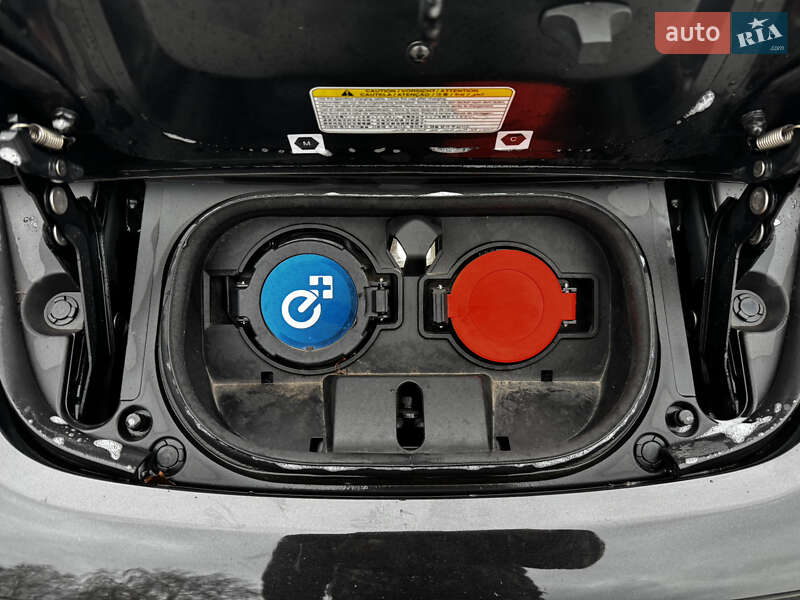 Хэтчбек Nissan Leaf 2021 в Владимире