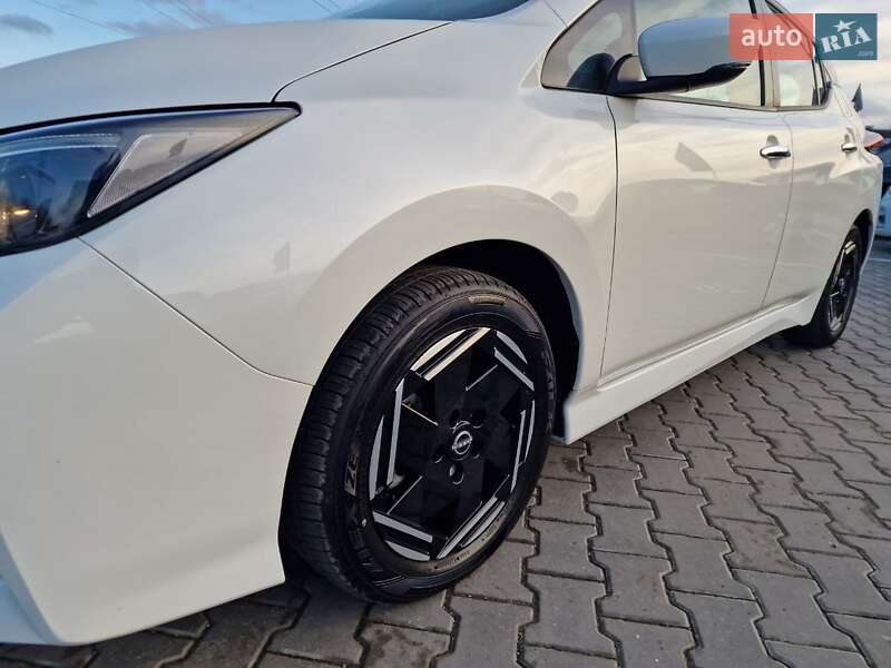 Хетчбек Nissan Leaf 2022 в Вінниці