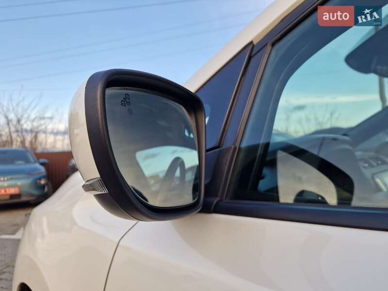 Хетчбек Nissan Leaf 2022 в Вінниці